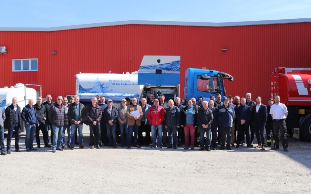 **Exkursion zu der Niemeier Fahrzeugwerke GmbH: Ein Einblick in unser Unternehmen**